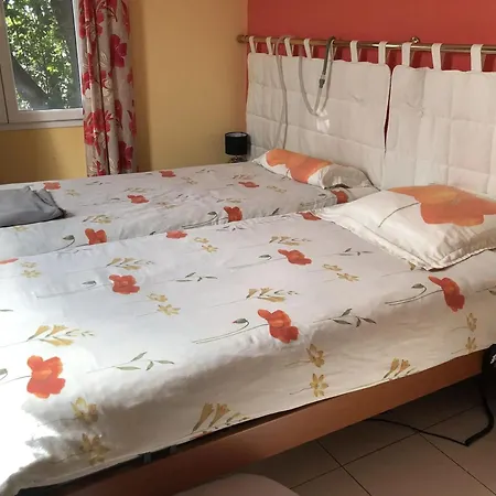 Spacieuse Avec Piscine A