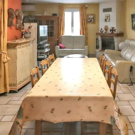 Spacieuse Avec Piscine A Villa Bouchet (Drome)