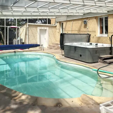 וילה Spacieuse Avec Piscine A Bouchet (Drome)
